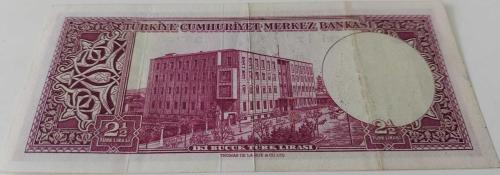 5.EMİSYON 1.TERTİP 2,5 İKİ BUÇUK TÜRK LİRASI SERİ İ7 35700 SERİ NUMARALI KAĞIT PARA NATÜREL ÇOK ÇOK TEMİZ EN NADİRİ