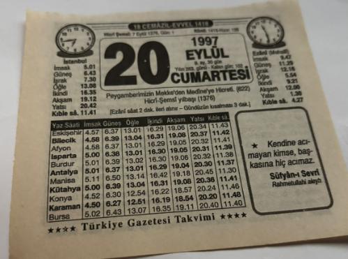 20 Eylül 1997-Orijinal Takvim Yaprağı-Doğum Günü-Söz,Nişan,Nikâh,Düğün ve Önemli Günler Hediyesi-Türkiye Gazetesi Takvimi-Ayet,Hadis (Süfyan-ı Sevri)-Peygamberimizin Mekke'den Medine'ye Hicreti(622)-Hicri-Şemsi Yılbaşı(1376)-Hicret ve Hicri Şemsi Sene-Hicri-Şemsi Yılbaşı-Erkek:Veysel,Kız:Vedia