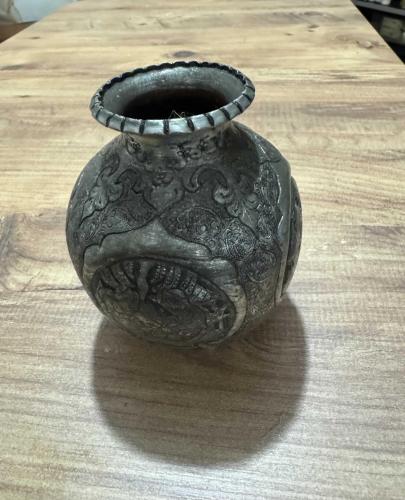 Antika El İşçiliği Kabartma Desenli Dekoratif Antik  Gümüş kaplama  küçük Vazo Boy 13 cm