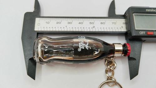 ANAHTARLIK COCA COLA ŞİŞESİ İÇİNDE ORJİNAL KOLA BULUNAN ENDER ANAHTARLIK 825