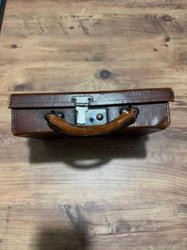 Vintage Kahverengi Takı Aksesuar Çantası  Nostaljik, retro görünümlü, deri dokulu dış kaplama. 26x18x 7 cm