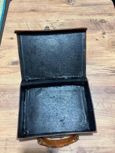 Vintage Kahverengi Takı Aksesuar Çantası  Nostaljik, retro görünümlü, deri dokulu dış kaplama. 26x18x 7 cm