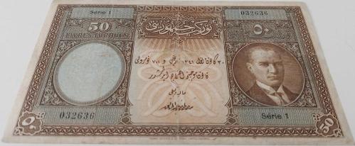1.EMİSYON 50 TÜRK LİRASI 1.TERTİP ORİJİNAL KAĞIT PARA SERİE 1 032636 SERİ NOLU ÇOK ÇOK TEMİZ ÇOK ÇOK NADİR