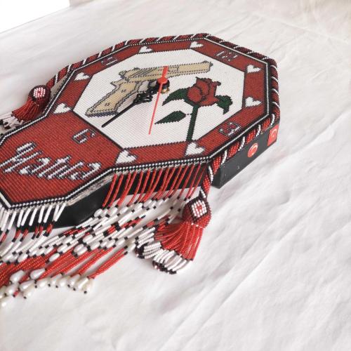 Cezaevi İşi El Örme Boncuklu Duvar Saati