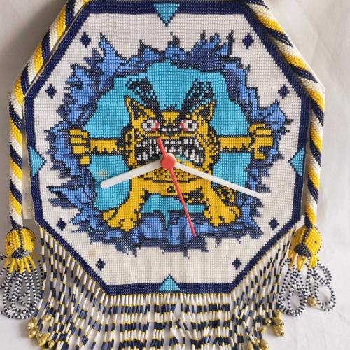 Cezaevi İşi El Örme Boncuklu Duvar Saati ( Kötü Kedi Şerafettin )