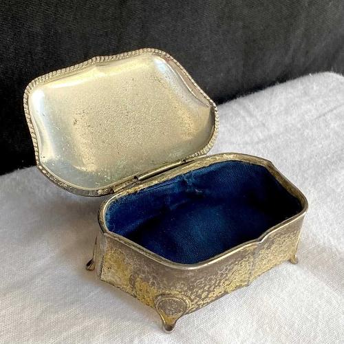 1960 Japon Yamatogumi Mineli Takı Kutusu