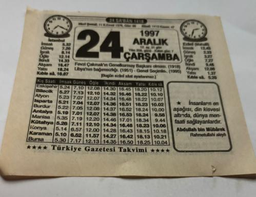 24 Aralık 1997-Orijinal Takvim Yaprağı-Doğum Günü-Söz,Nişan,Nikâh,Düğün ve Önemli Günler Hediyesi-Türkiye Gazetesi Takvimi-Ayet,Hadis (Abdullah bin Mübarek)-Fevzi Çakmak'ın Genelkurmay Başkanı Olması(1918)-Libya Bağımsızlığı(1951)-Genel Seçimler(1995)-Çam Ağacı ve Noel Baba-Erkek:Nafi,Kız:Şule