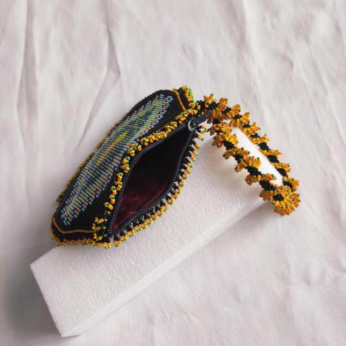 Cezaevi İşi Boncuk Örme Kilim Motifli Kadın Cüzdanı