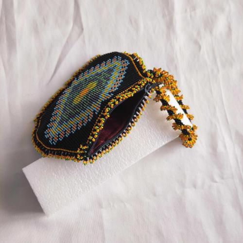 Cezaevi İşi Boncuk Örme Kilim Motifli Kadın Cüzdanı