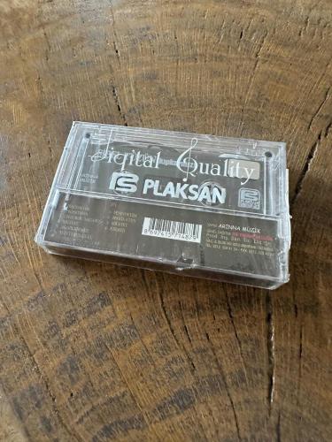 SİBEL TÜZÜN – KIPKIRMIZI – KASET (JELATİNİNDE)