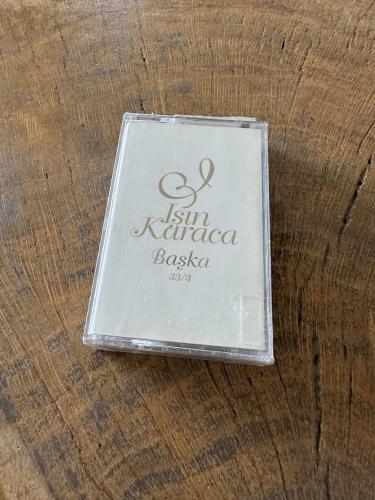 IŞIN KARACA - BAŞKA 33 / 3 - KASET (JELATİNİNDE)