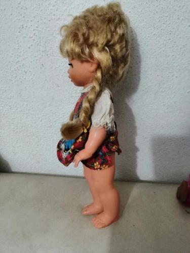 NUMARALI ÇOK ESKİ BEBEK ÖRGÜLÜ SARI SAÇLI UYUR KUSURSUZ BEBEK FIRÇA KİRPİKLİ 32 CM ÇOK GÜZEL
