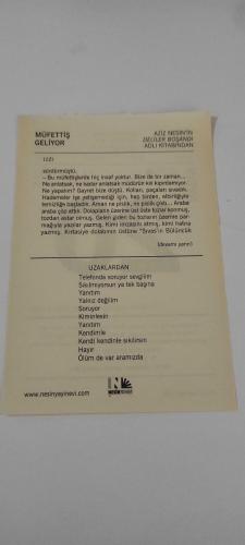 20 Nisan 2015-Orijinal Takvim Yaprağı-Doğum Günü-Söz,Nişan,Nikâh,Düğün ve Önemli Günler Hediyesi-Nesin Vakfı Takvimi-Vakıf'ta ''Uzaklardan'' adlı şiiri yazıyor (1984).-Bizim Apartmanın Sahibi-Aziz Nesin'in Damda Deli Var adlı kitabından.