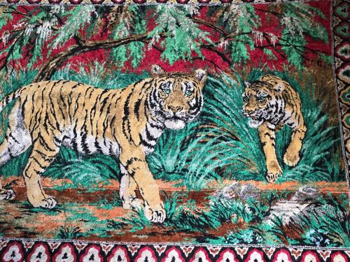 Antika Duvar Halısı KAPLAN AİLESİ TEMALI NADİR MODEL 110X160 CM