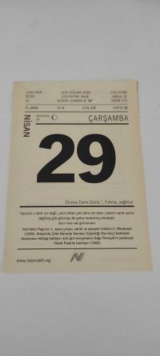 29 Nisan 2015-Orijinal Takvim Yaprağı-Doğum Günü-Söz,Nişan,Nikâh,Düğün ve Önemli Günler Hediyesi-Nesin Vakfı Takvimi-Yedi-Sekiz Paşa'nın 1. sayısı çıkıyor, sahibi ve yazıişleri müdürü O. Müstecaplı (1949). Ankara'da Zafer Alanında Devrimci Güçbirliği (Dev-Güç) tarafından düzenlenen mitinge katılıyor, aynı gün konuşmasını Doğu Perinçek'in yardımıyla Yüksel Palas'ta hazırlıyor (1968).-Fil Hamdi Nasıl Yakalandı?-Aziz Nesin'in Fil Hamdi adlı kitabından.