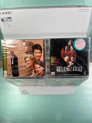 İKİ FİLM BİRDEN. YAN ODADAN MELODİLER - YANGIN VAR