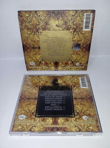 Cd Yüksek Sadakat Katil & Maktül albümü. Orijinal. Disk 10 üzerinden 9.5 sorunsuz çalışıyor. Kartonet tertemiz Koleksiyonluk