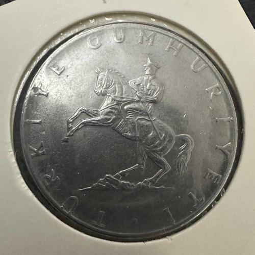 Türkiye 5 Lira 1976. Karton Kapamasında.