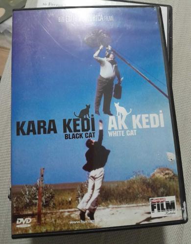 LOT.3 » KARA KEDİ AK KEDİ