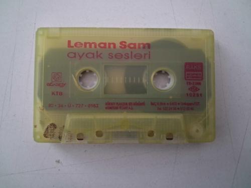 LEMAN SAM Ayak Sesleri - KASET ( Kartonetsiz )