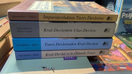 Siyaset Felsefesi Dizisi [4 KİTAP ] - İmparatorluktan Tanrı Devletine, Tanrı Devletinden Kral-Devlete, Kral-Devletinden ulus devlete , kral - devlet
