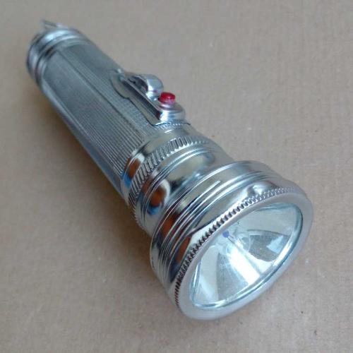 Eskilerden Temiz Vintage Metal El Feneri - Çalışır Durumda