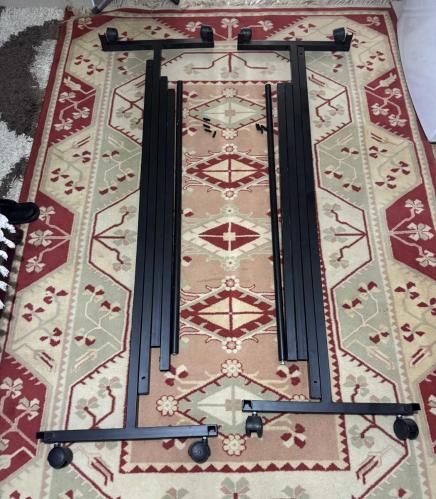 Demonte Tekerlekli Elbise Askılığı 2 Adet Yükseklik 156 cm Uzunluk 120 cm En 50 cm