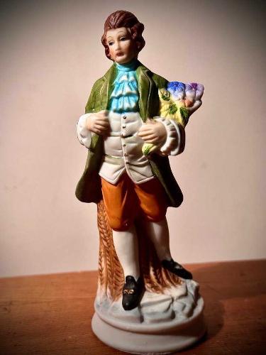 Vintage el işçiliği damgalı Avrupa nadir biblo