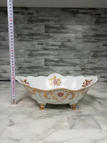 Antika Formunda, Altın Yaldızlı ve Floral Motifli Avrupa Porselen Sunumluk