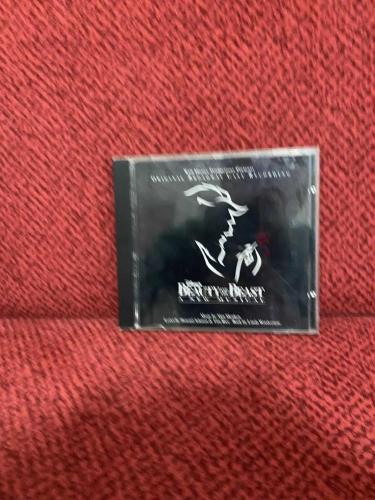 Disney Beauty And The Beast - The New Hit Musical Müzik Cd ( kabı hasarlı )