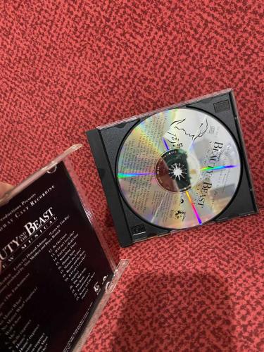 Disney Beauty And The Beast - The New Hit Musical Müzik Cd ( kabı hasarlı )