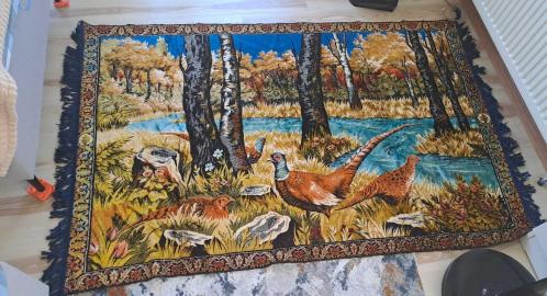 Sülün Ailesi Motifli Duvar Halısı