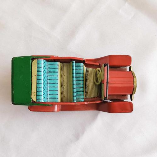 ESKİ TENEKE KLASİK ARABA (Japon)