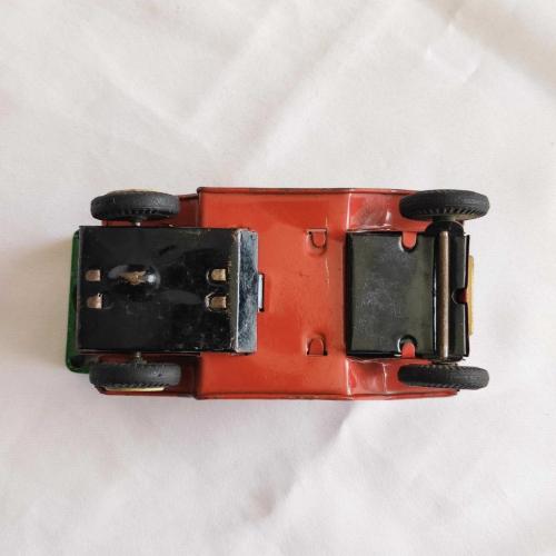 ESKİ TENEKE KLASİK ARABA (Japon)