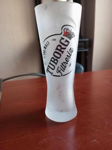 Tuborg buzlu bardak 0.5 lt yükseklik 20 cm