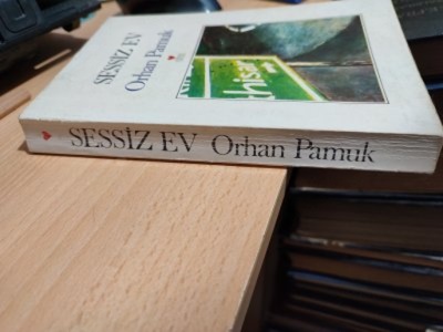 SESSİZ EV - (İLK BASKI)