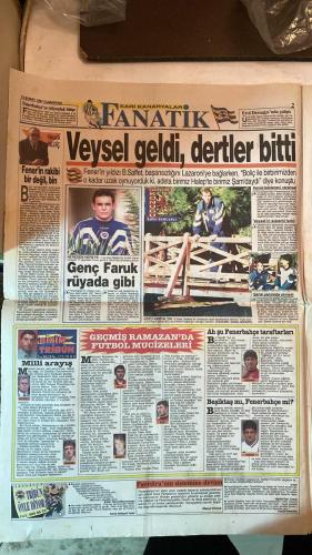 FANATİK SPOR GAZETESİ - TURKISH NEWSPAPER - DOĞUM GÜNÜ HEDİYESİ  - EKSİKSİZ TAM TAKIM GAZETE - 15 ŞUBAT 1997 - SAYI: 453 - VESELİNOVİÇ - RIDVAN DİLMEN - RASİM KARA - YILMAZ VURAL - NECATİ BİLGİÇ - İSMET TONGO - AHMET ÇAKAR - HAKAN ŞÜKÜR - HAGİ - VOLKAN - K.HAKAN - SUAT - ÜMİT - FETİ - ERGUN GÜRSOY - FARUK SÜREN - ERDAL ALPAY - PASİM KARA - OĞUZ - AYKUT - METİN AŞIK - CEMİL TURAN - YURDAĞEN KARAHASAN - BU VATAN HEPİMİZİN - GERÇEK SPOR GAZETESİ - FANATİK - GALATASARAY’IN SARIYER DÖNÜM NOKTASI - DEVLERİN KADER MAÇI - RIDVAN ÇİFTE KAZA GEÇİRDİ - KUPA VE LİGDE MAÇ SAATLERİ AÇIKLANDI - TÜRK KAYAKÇI İSVEÇ’TE KAYBOLDU - DERBİYE 24 SAAT KALA KANARYA DA KARTAL DA PROBLEMLİ - HÖGH SAKAT SAKAT OYNUYOR - KARTAL İNÖNÜ’DE YENİLMEZ ARMADA - STARLAR KORKUTUYOR - AMOKACHI ÜLKESİNDEN DÖNMEDİ - TERİM’İN BÜYÜK KUMARI - VOLKAN FEDAKARLIK ZAMANI - ŞOVU BIRAK GOLE BAK - FORMA SAVAŞI - SON İDMANA TAM KADRO - GALİBİYET KAÇINILMAZ - FETİ FORMAYI YENİDEN KAPTI - CİM BOM’DA KONGRE GÜNÜ - TARAFTARA DEKLARASYON - TE