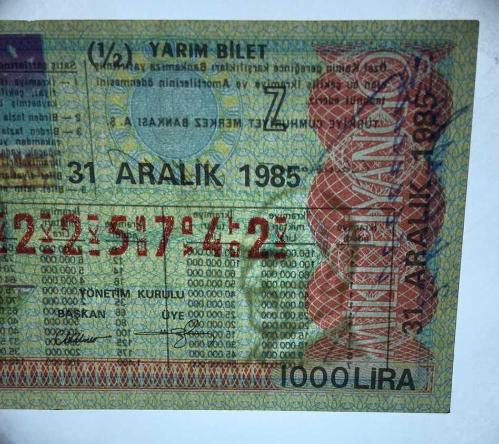 1985 Yılı Milli Piyango Yarım Bilet 7. Emisyon 10 TL Filigranlı