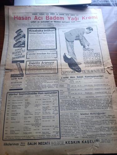 Tan Gazetesi - Turkish Newspaper - 21 Temmuz 1936 - Montrö zaferi mukavele gece imzalandı - gece saat 12 bütün millet ayakta vapurlar düdük çalıyor sokaklarda alkış sesleri yükseliyor halk zaferi kutluyor - büyük önderimiz Atatürk anafartalar'da G. İzzeddin ve Cevat Abbas'la beraber fotoğraf - Ordu bugün merasim ile Çanakkale'ye giriyor - Montrödeki merasim boğazlar zaferimiz dün altın kalemle imzalandı - İspanya'da dahili muharebe yazan Raif N. Meto - İspanya'da birçok şehirler yanıyor yüzlerce ölü var - Mussolini'nin beyanatı - Toy Çocuk yazan Burhan Felek - Bükreş radyosunda Nihat Esengin konseri Fotoğrafı - ilk olimpiyat kafilesi yola çıktı fotoğraflar - Atatürk Çanakkale muharebesi'ni anlatıyor - Ademle Havva yazan Burhan Cahit - Üç İstanbul yazan Mithat Cemal Yazı Dizisi - radyo programı - Sümerbank yerli mallar pazarları - Hasan acıbadem yağı kremi - Columbia elektrik pilleri ve bataryaları - Üsküdar Amerikan kız lisesi kayıtları başlamıştır - Maliye vekili Fuat Ağralı Ankarada