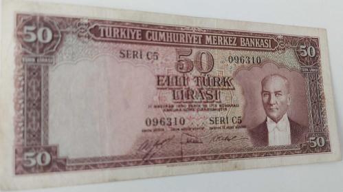 5.EMİSYON 1.TERTİP 50 TÜRK LİRASI SERİ C5 096310 SERİ NUMARALI KAĞIT PARA NATÜREL ÇOK ÇOK TEMİZ 2025 KATALOK DEĞERİ;1.250 DOLAR EN NADİRİ