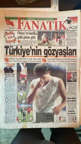 FANATİK SPOR GAZETESİ - TURKISH NEWSPAPER - DOĞUM GÜNÜ HEDİYESİ  - EKSİKSİZ TAM TAKIM GAZETE - 2 MAYIS 1997 - SAYI: 529 - MEHMET ALİ YILMAZ - ALİ ŞEN - SÜLEYMAN SEBA - İSMET TONGO - NACİ YALINKILIÇ - RAHMAN SAĞIROĞLU - GERÇEK SPOR GAZETESİ - FANATİK - TRABZONSPORLULAR - FENER VE TRABZON'A SERVET - BRATTBAKK - BARCA RONALDO BOMBASI - SAMSUN BURSA'YI MİSAFİR EDİYOR - ÇİN AMBARGOSU - BAŞKAN ÖZBEK'TEN SKANDAL - DEV ZİRVE - AY-YILDIZLI HÜZÜN - KAHIR GECESİ - FUTBOLSEVERLER ŞAŞKIN - OLIVIERA'DAN HATIRA - M. ALİ YILMAZ'LA DOBRA DOBRA - SERGEN VE ALPAY 1.1 TRİLYON - TESELLİ - TÜRKİYE'NİN GÖZYAŞLARI - UMUDUMUZ KALMADI - BERRAK DENİZE DENİZLİ RENGİ - İSTİFA GÜNDEMDE YOK - OLIVEIRA BELÇİKA'YI YENİDEN YÜKSELTTİ - HOLLANDA GALİBİYETİ TESADÜF - DENİZLİ'YE TAM DESTEK - TÜRKİYE - BELÇİKA - SAMSUNSPOR - BURSASPOR - TRABZONSPOR - GALATASARAY - BEŞİKTAŞ - FENERBAHÇE - TÜRKİYE 1-3 BELÇİKA - SAMSUNSPOR VS BURSASPOR (SKOR BELİRTİLMEMİŞ)