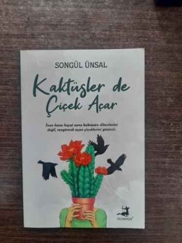 Kaktüsler de Çiçek Açar