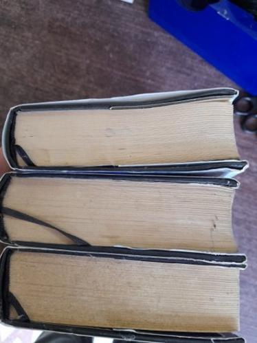 Ada Serisi Set (3 Kitap Takım Ciltli-Şömizli/ Ada- Ada Yanıyor-Ada Sırlar Çözülüyor)