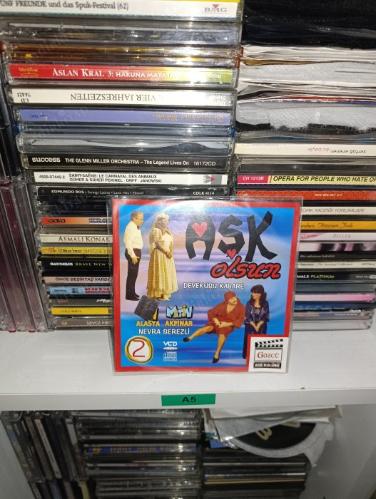 Devekuşu Kabare - Aşk Olsun -2-- Metin Akpinar & Zeki Alasya Nevra Serezli -vcd Film