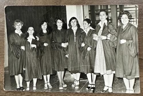 LOT.12 » Hukuk Fakültesi Kız öğrencileri siyah beyaz fotoğraf kolleksiyonluk