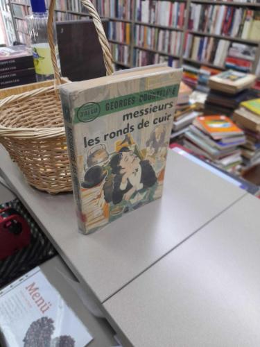 Messieurs Les Ronds De Cuir