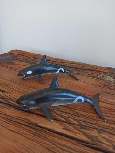 vintage ''katil balina''figür oyuncak seti ikili & 16 cm