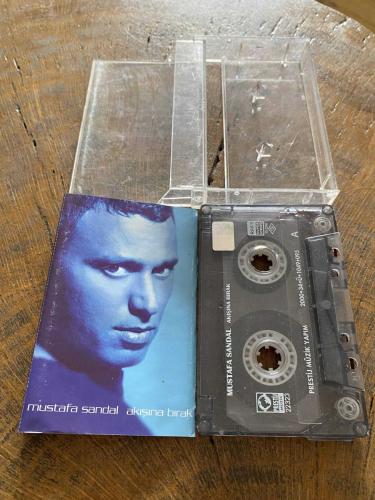 MUSTAFA SANDAL - AKIŞINA BIRAK - KASET