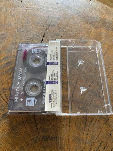 MUSTAFA SANDAL - GÖLGEDE AYNI - KASET