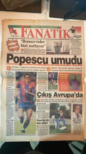 FANATİK SPOR GAZETESİ - TURKISH NEWSPAPER - DOĞUM GÜNÜ HEDİYESİ  - EKSİKSİZ TAM TAKIM GAZETE - 14 HAZİRAN 1997 CUMARTESİ - SAYI: 572 - CEM UZAN - GIANLUCA VIALLI - ADNAN SEZGİN - TOLUNAY - ŞOTA - ALPAY - OTTO BARİÇ - ALİ ŞEN - VLAOVIC - NAİM SÜLEYMANOĞLU - MUSTAFA DENİZLİ - SERGEN - RASİM KARA - GORDON MILNE - POPESCU - MEHMET SCHOLL - FARUK SÜREN - CELAL DOĞAN - OSMAN KOLSÜZ - SUAT - VEDAT - BU VATAN HEPİMİZİN - GERÇEK SPOR GAZETESİ - FANATİK - UZAN VIALLI'YE TAKTI - TOLUNAY, ŞOTA VE ALPAY DA SIRADA - FENER'İN GOLCÜSÜ VLAOVIC - BAYAN HENTBOLCULAR İSPANYA'YI FETHETTİ - AKDENİZ OYUNLARI GÖRKEMLİ AÇILIŞ - SERGEN TANIŞTI VE TATİLE ÇIKTI - MİLNE İMZALIYOR - GALATASARAY POPESCU'YA SEVDALI - ALPAY'DAN U DÖNÜŞÜ - BONSUZ TRANSFERLER - BONSUZLAR BİZİ ZORLUYOR - POPESCU UMUDU - GALATASARAY VEDAT'I ÇAĞIRDI - MEHMET'E KİRALIK FORMÜLÜ - HER MEVKİYE TRANSFER - SUAT: TESLİM OLMAK YOK - GALATASARAY - FENERBAHÇE - BEŞİKTAŞ - TRABZONSPOR - KOCAELİSPOR - ADANASPOR - ŞEKERSPOR - MAÇ: TÜRKİYE - HIRVATİSTAN